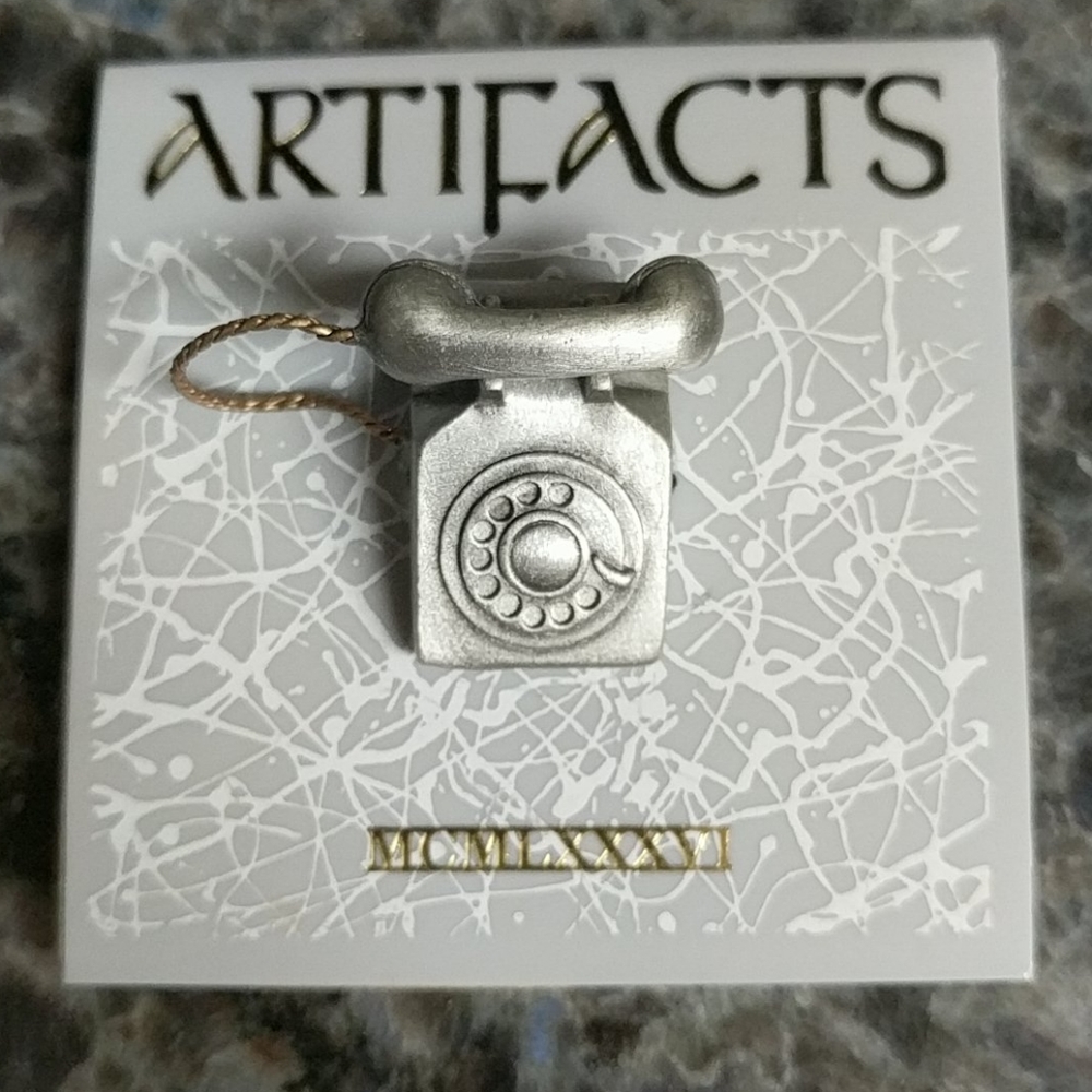 Vintage Artifacts rotary telephone pin NWT